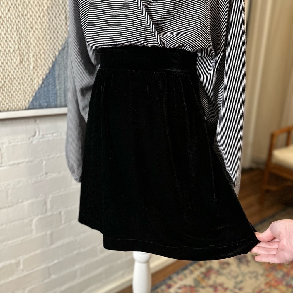 Loft Black Velvet Elastic Waist Mini Skirt